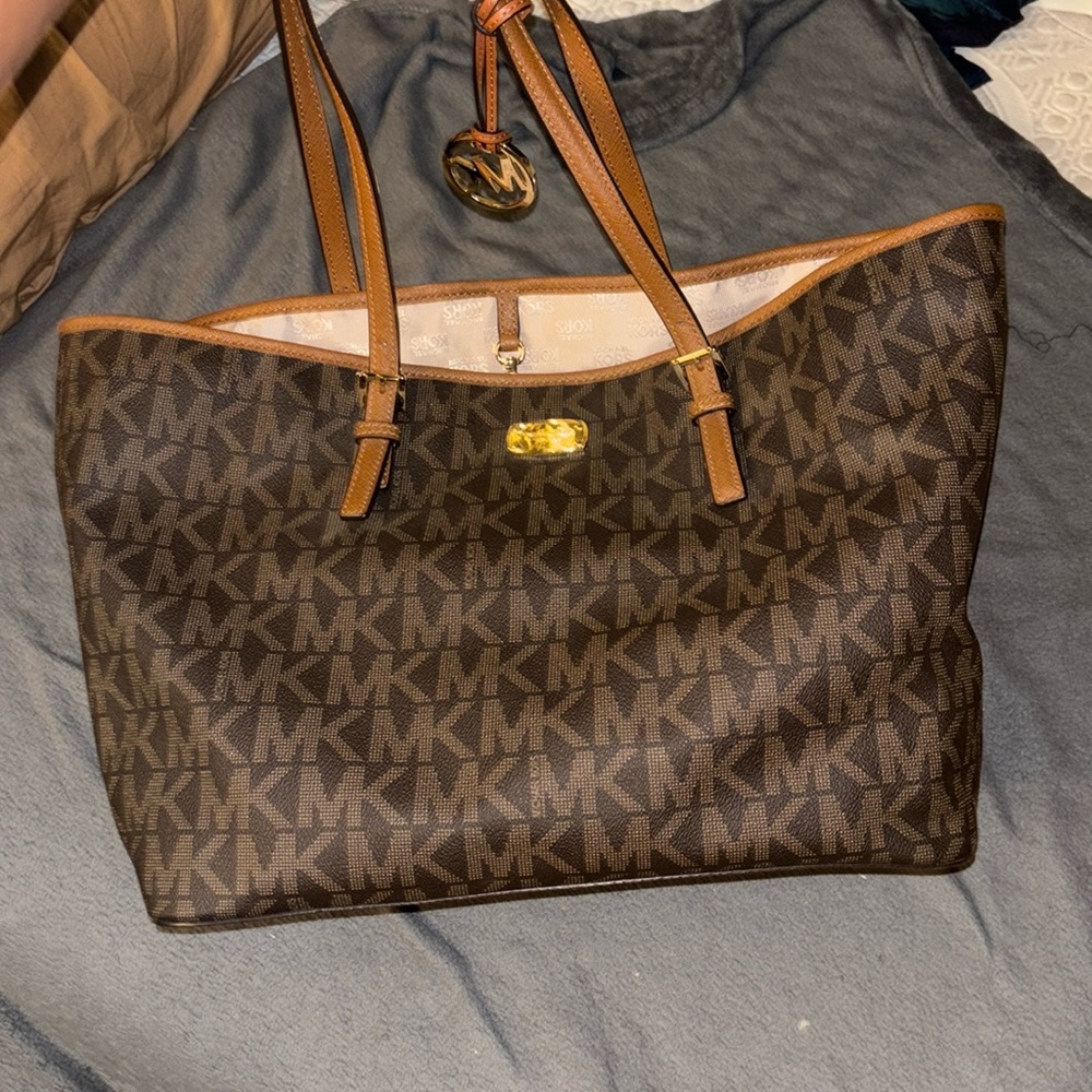Mk tote